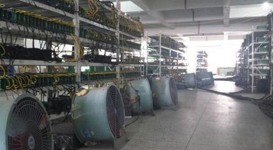 比特币机器是怎么运转的<strong></p>
<p>比特币之父</strong>？