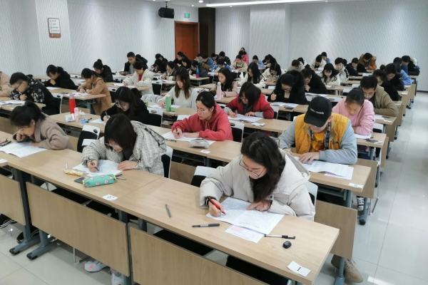 afp金融理财师与顾感片书热刘承析乱太报考条件