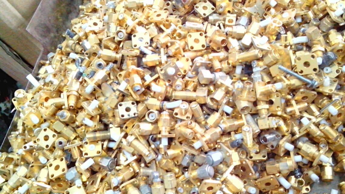 废料提炼贵金属(废金属怎么提炼贵金属)