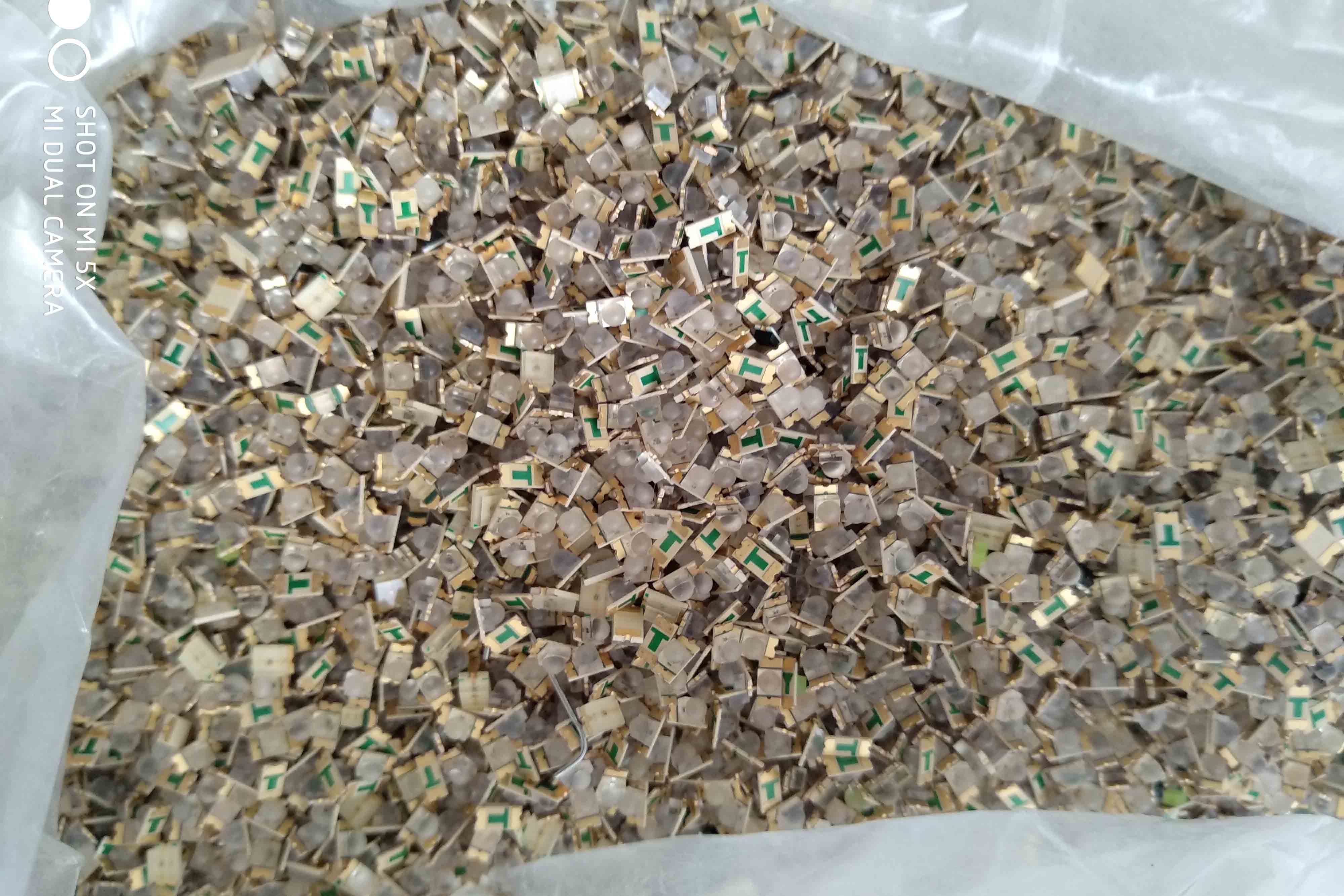贵金属粉碎机(小型金属粉碎机视频大全)