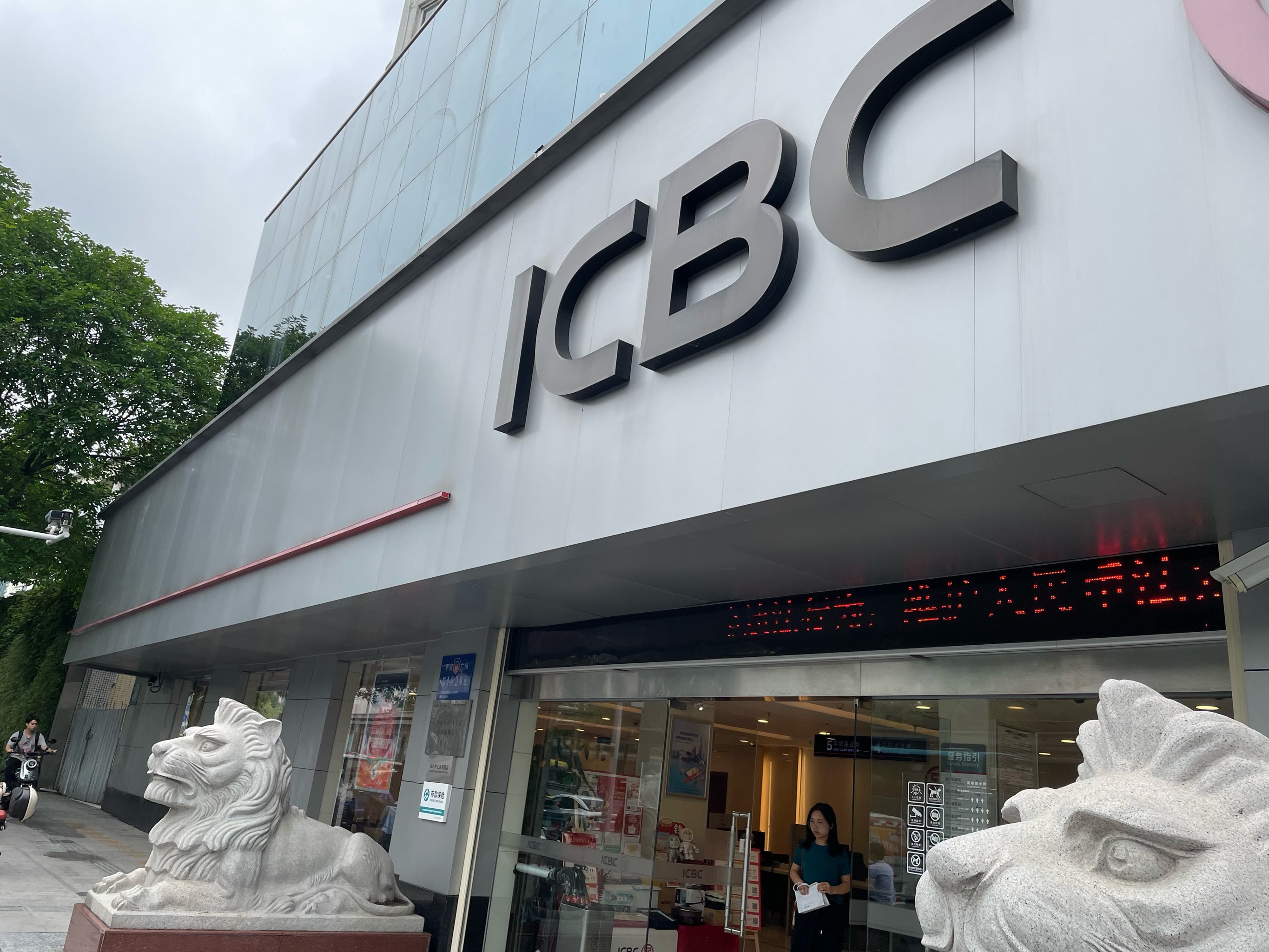 贵金属交易中心(贵金属交易中心官网)